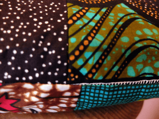 Housse de coussin KËR - 40x40cm - Patchwork wax