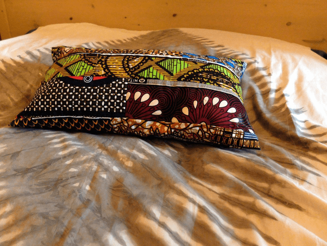 Housse de coussin KËR - 30x50cm - Patchwork wax